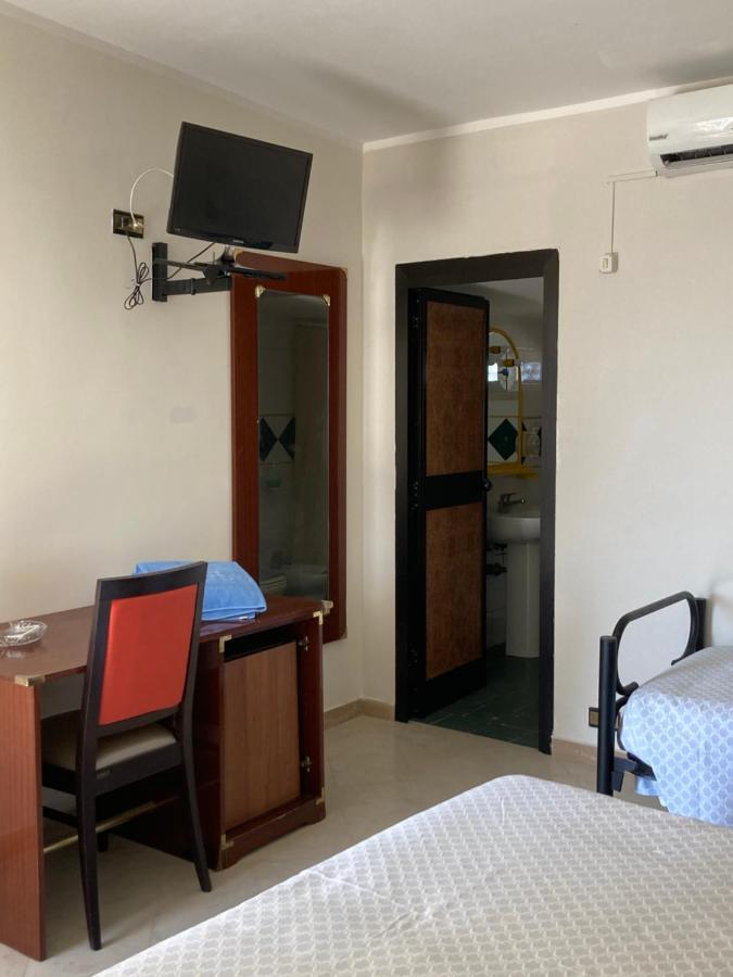 Hôtel Sabbia D'Argento à Giugliano In Campania Extérieur photo