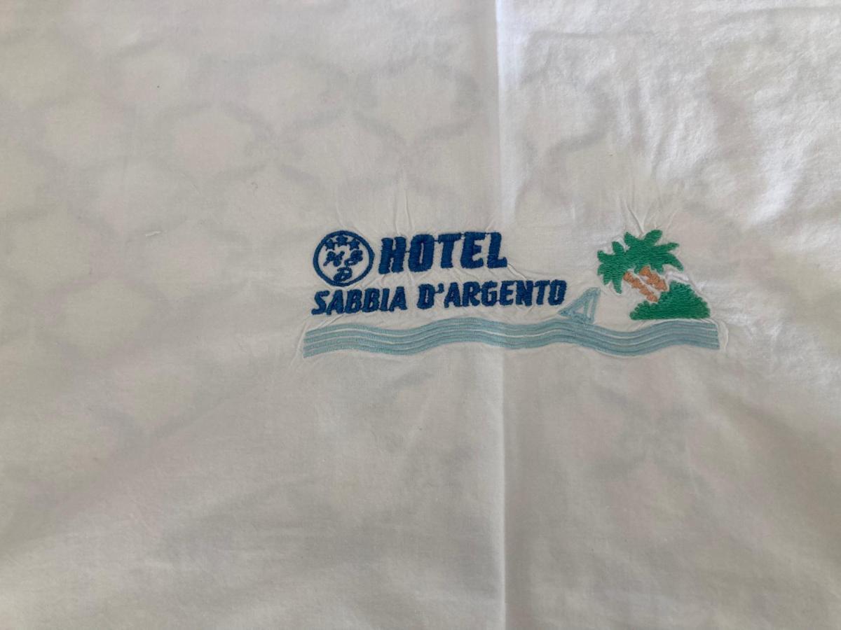 Hôtel Sabbia D'Argento à Giugliano In Campania Extérieur photo