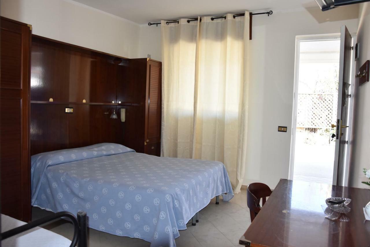 Hôtel Sabbia D'Argento à Giugliano In Campania Extérieur photo
