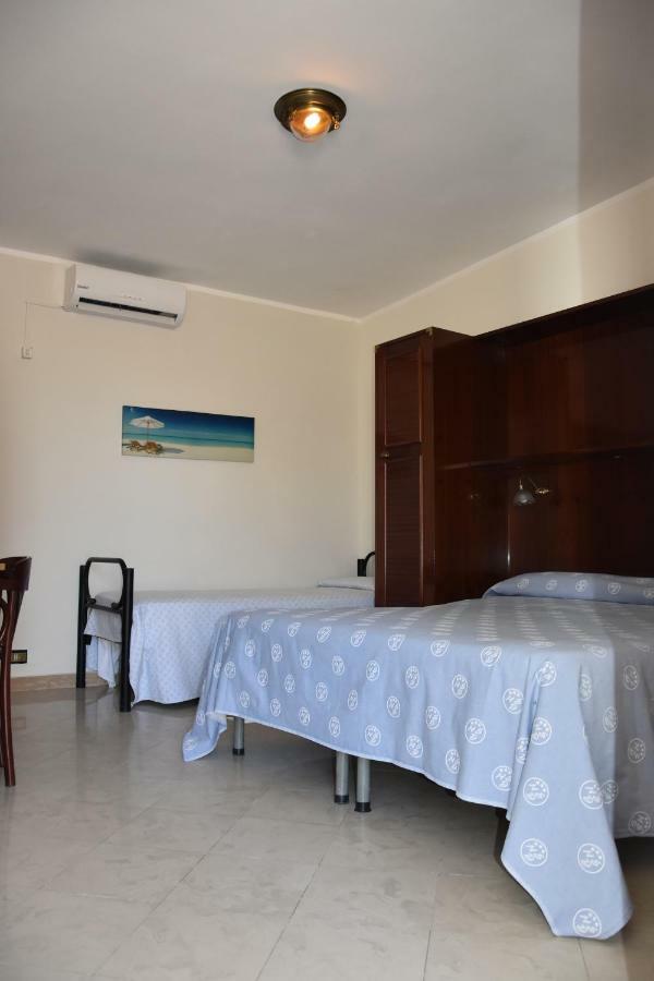 Hôtel Sabbia D'Argento à Giugliano In Campania Extérieur photo