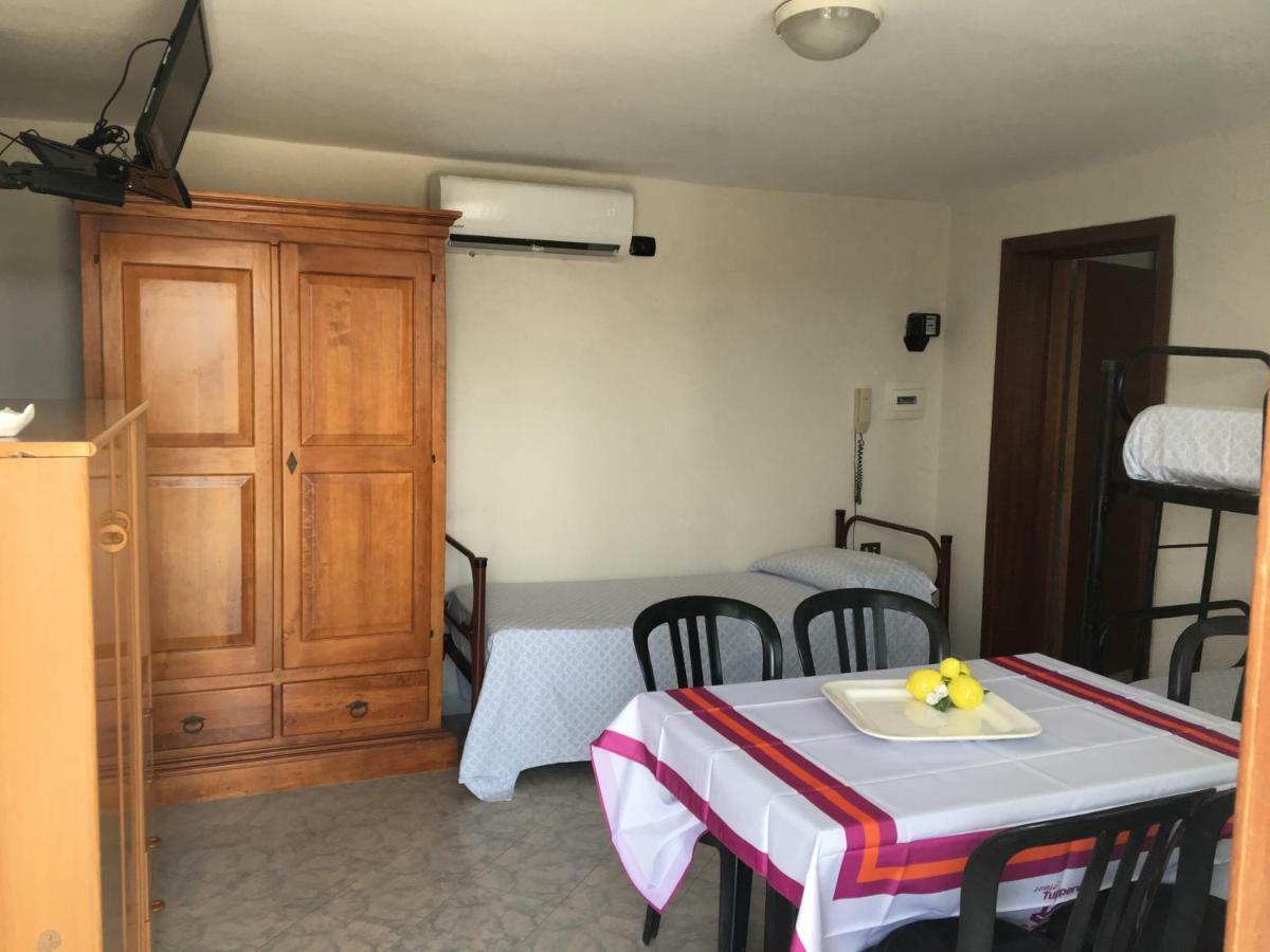 Hôtel Sabbia D'Argento à Giugliano In Campania Extérieur photo